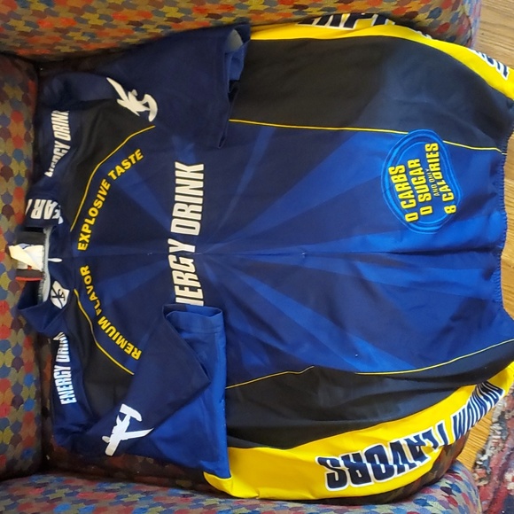 HUGE BUNDLE of cycling shorts and tops with bonus gloves! - Picture 4 of 8